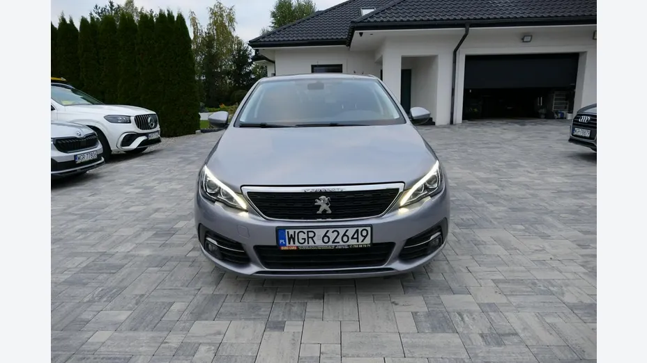 PEUGEOT 308 -