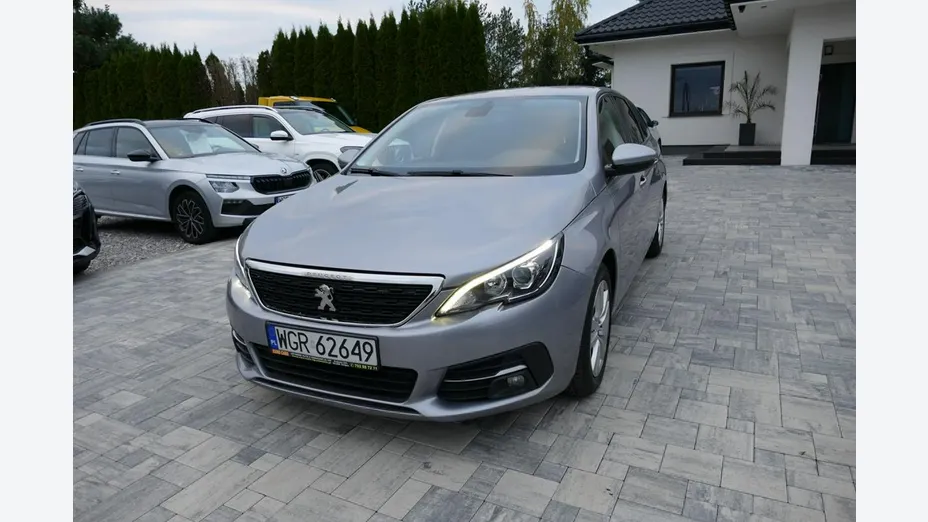 PEUGEOT 308 -