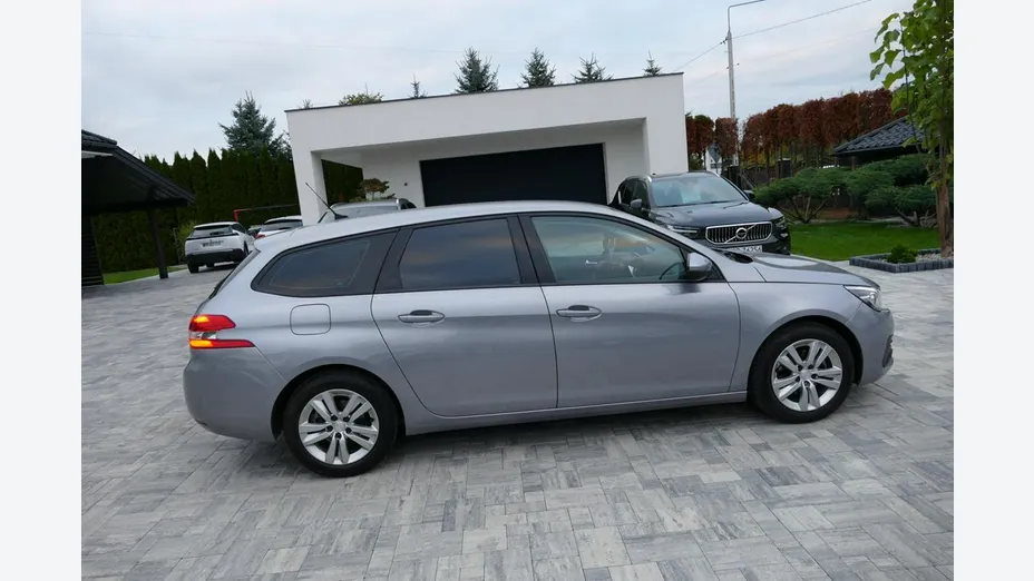 PEUGEOT 308 -