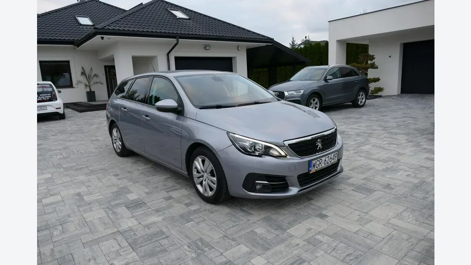 PEUGEOT 308 -
