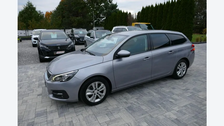 PEUGEOT 308 -