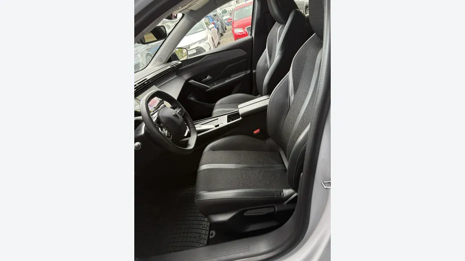 PEUGEOT 308 -