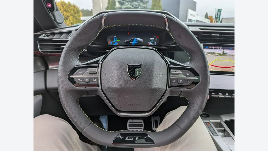 PEUGEOT 408 -