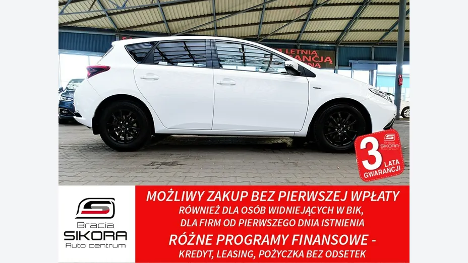 TOYOTA Auris -