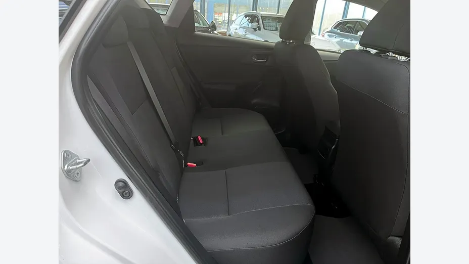 TOYOTA Auris -