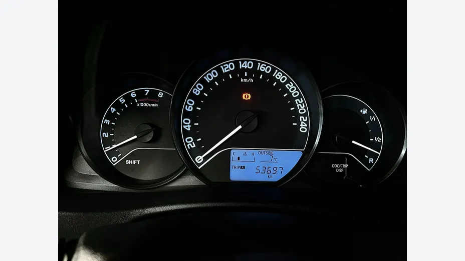 TOYOTA Auris -