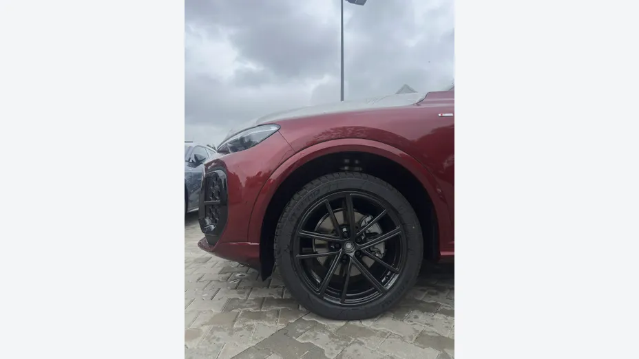 AUDI Q5 Sportback -