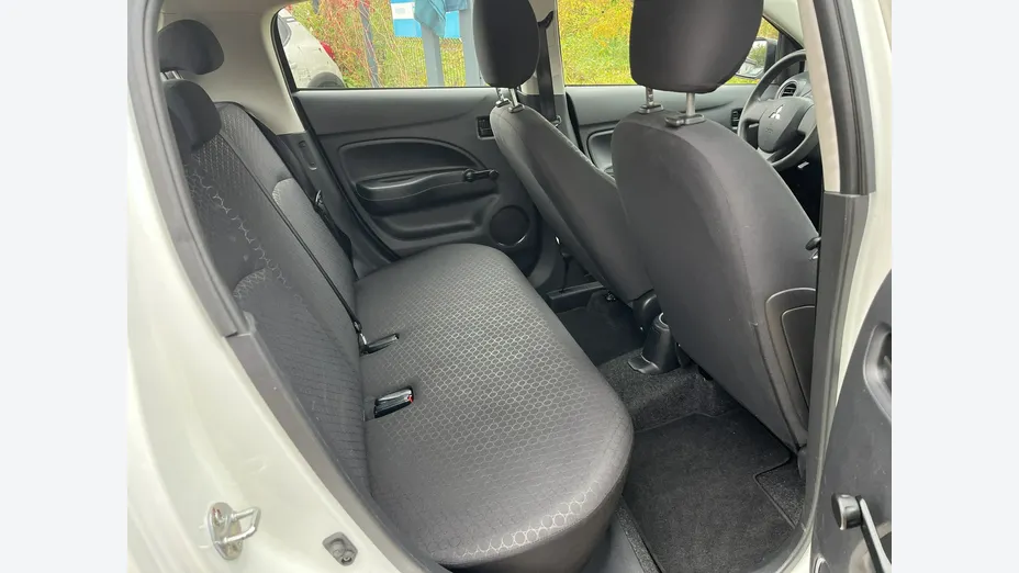 MITSUBISHI Space Star -