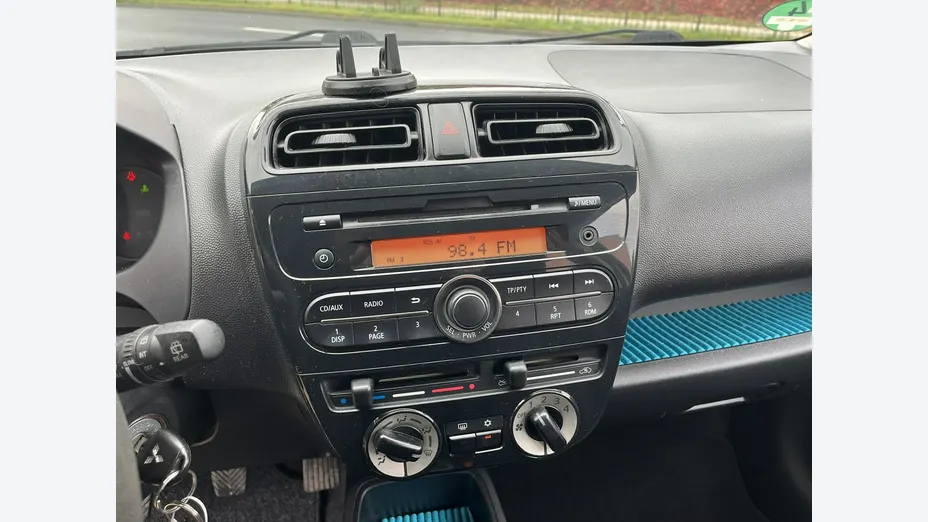 MITSUBISHI Space Star -