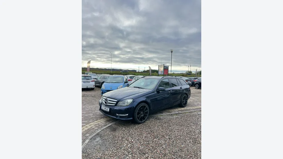 MERCEDES-BENZ C Klasa -