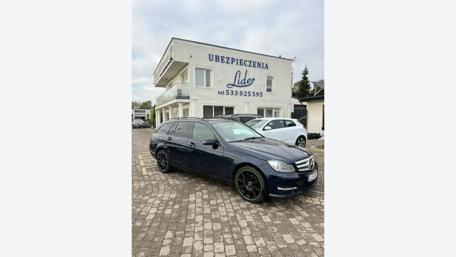 MERCEDES-BENZ C Klasa -