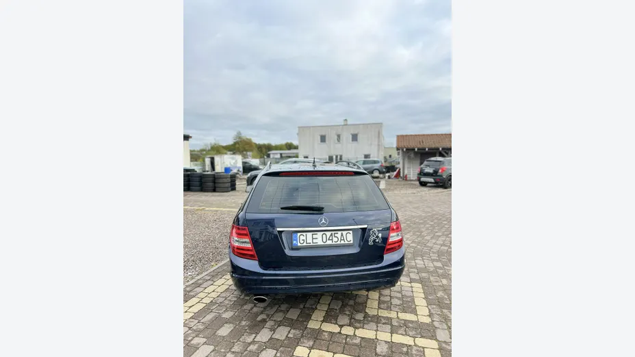 MERCEDES-BENZ C Klasa -