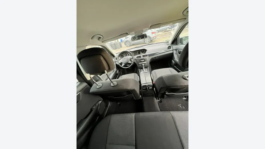 MERCEDES-BENZ C Klasa -