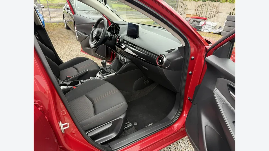 MAZDA 2 -