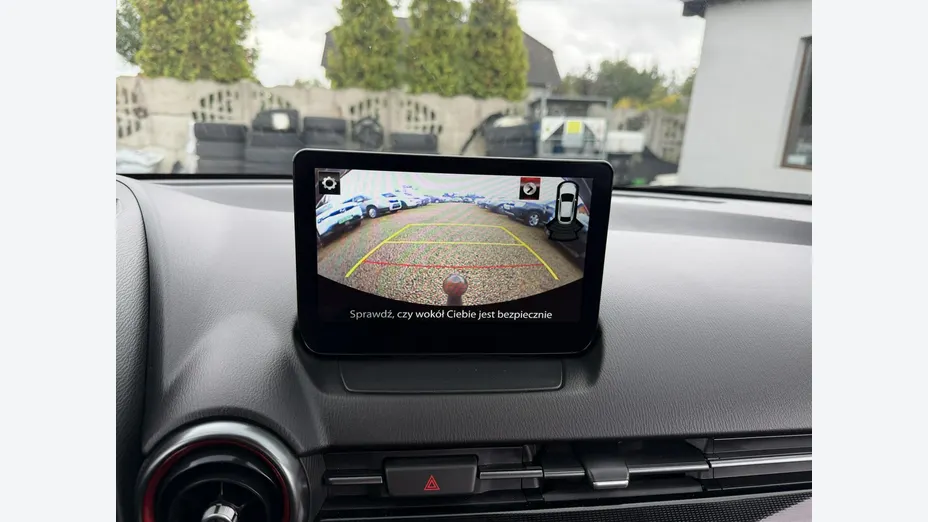 MAZDA 2 -