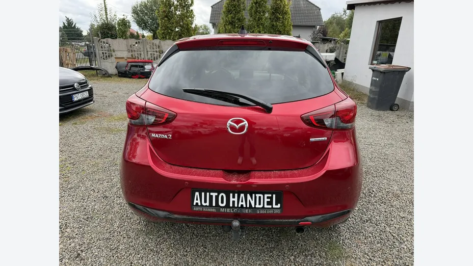 MAZDA 2 -