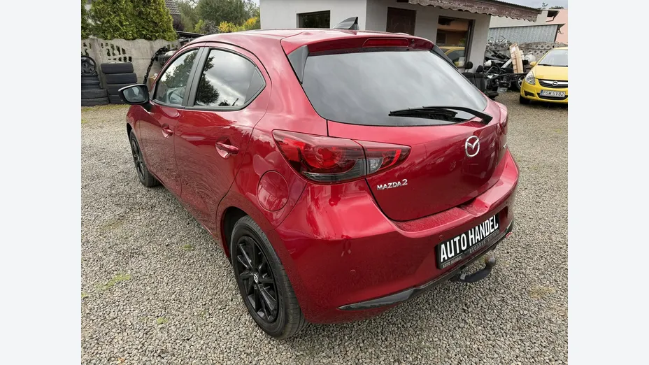 MAZDA 2 -