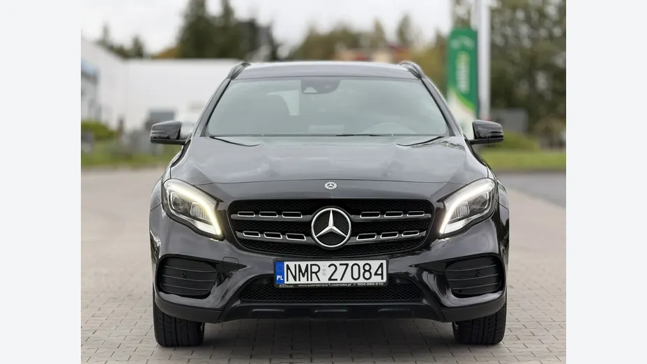 MERCEDES-BENZ GLA -