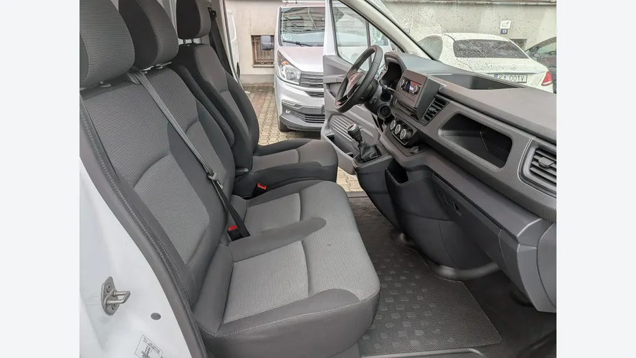 RENAULT Trafic -