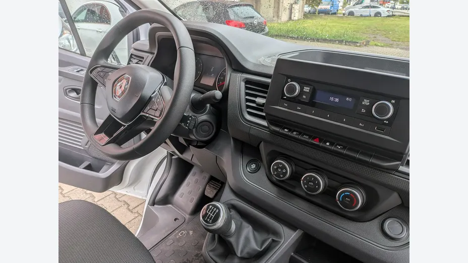 RENAULT Trafic -