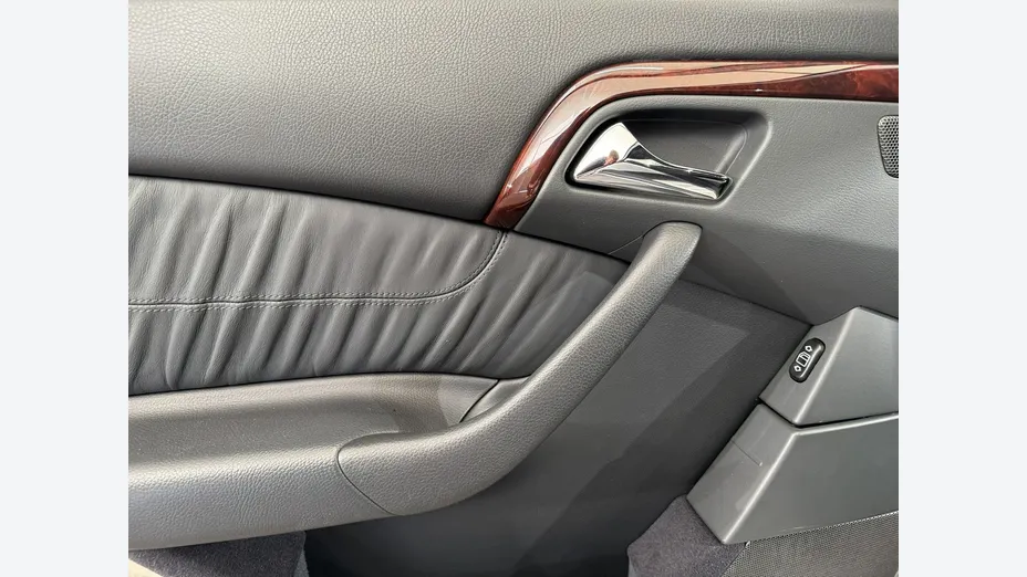 MERCEDES-BENZ S Klasa -