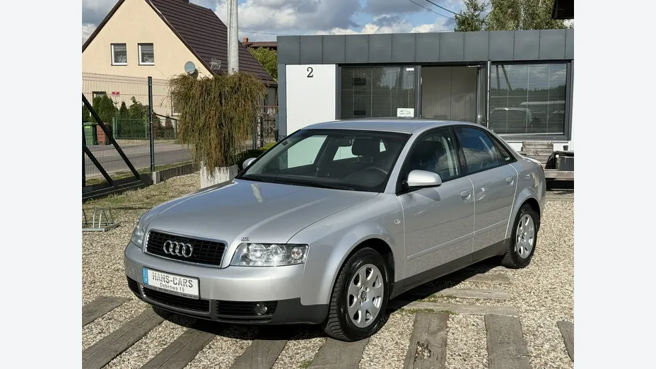 AUDI A4 -