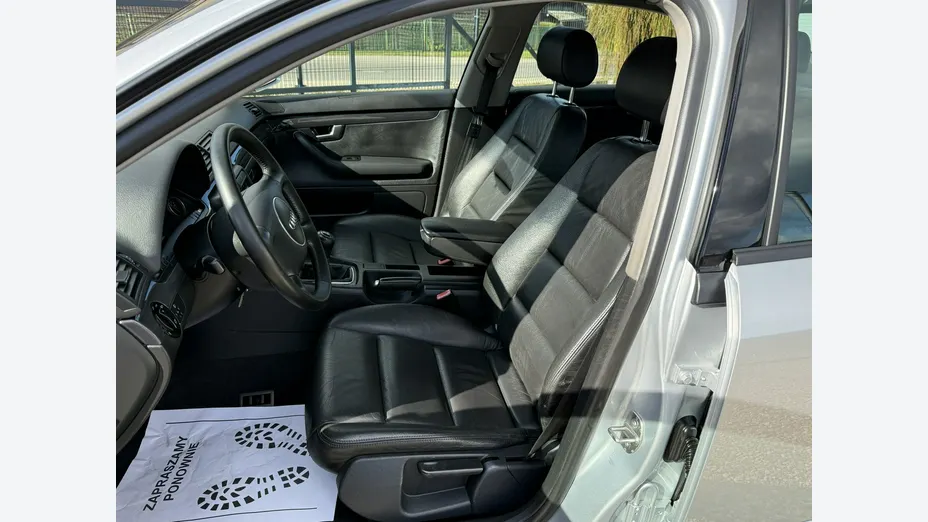 AUDI A4 -
