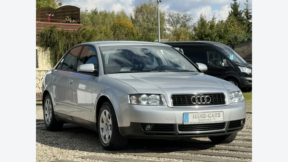 AUDI A4 -