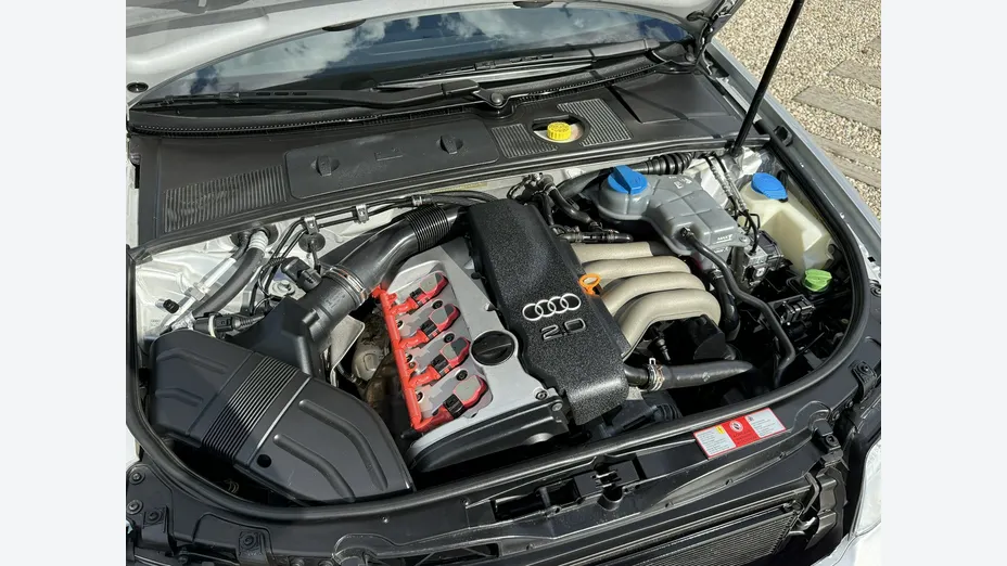 AUDI A4 -