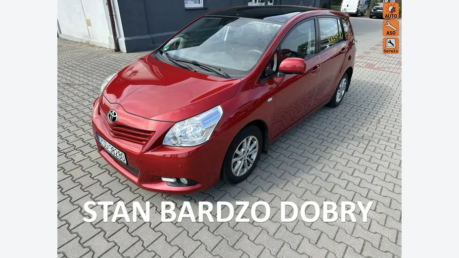 TOYOTA Verso -