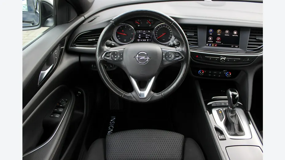 OPEL Insignia -