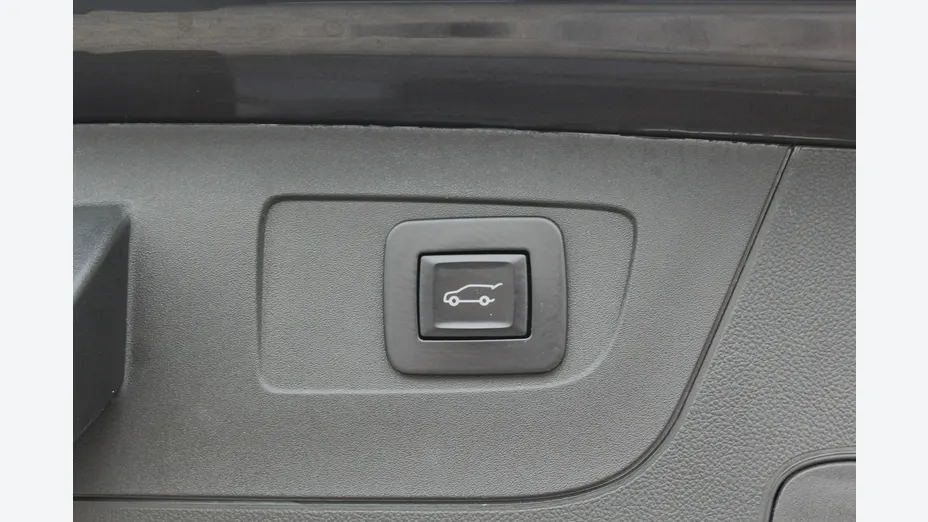 OPEL Insignia -