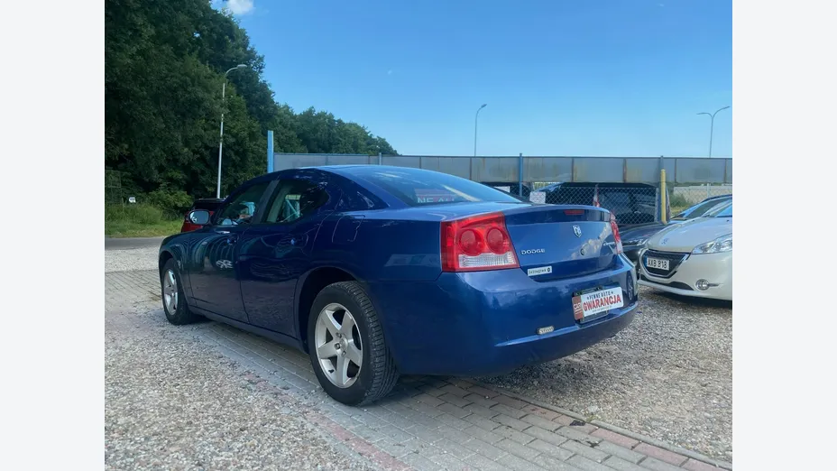 DODGE Charger -