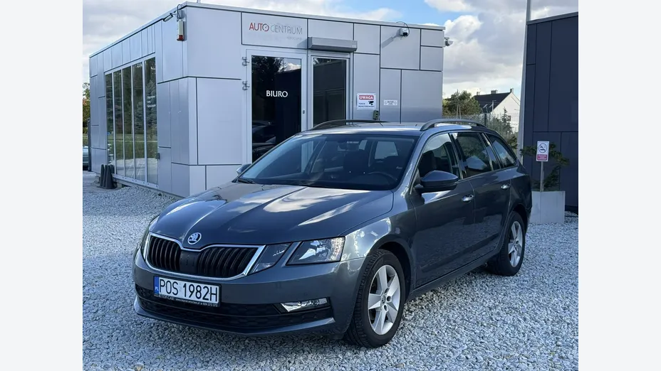 SKODA Octavia -