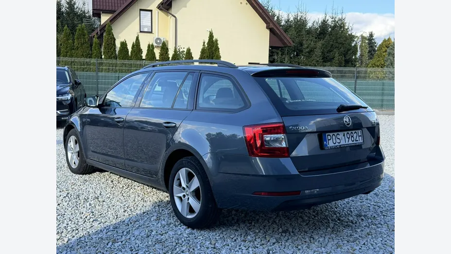 SKODA Octavia -
