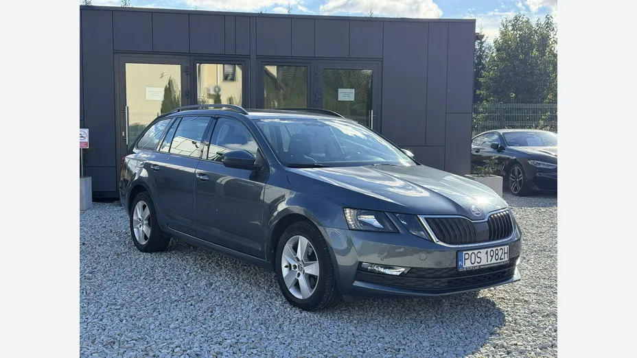 SKODA Octavia -