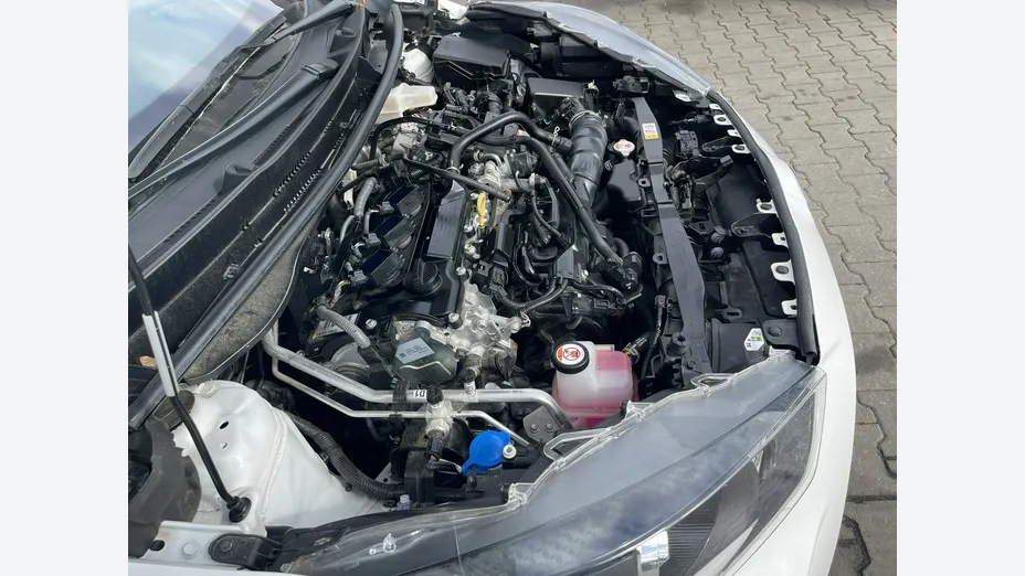 TOYOTA Yaris -