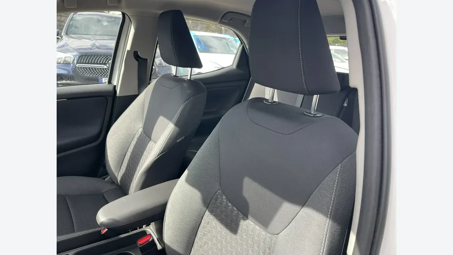 TOYOTA Yaris -
