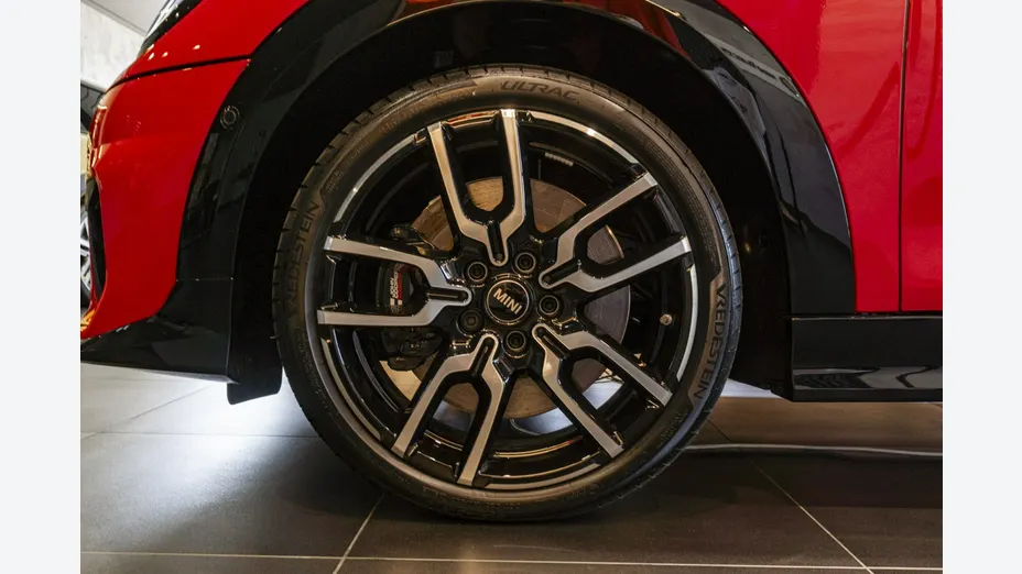 MINI Cooper -
