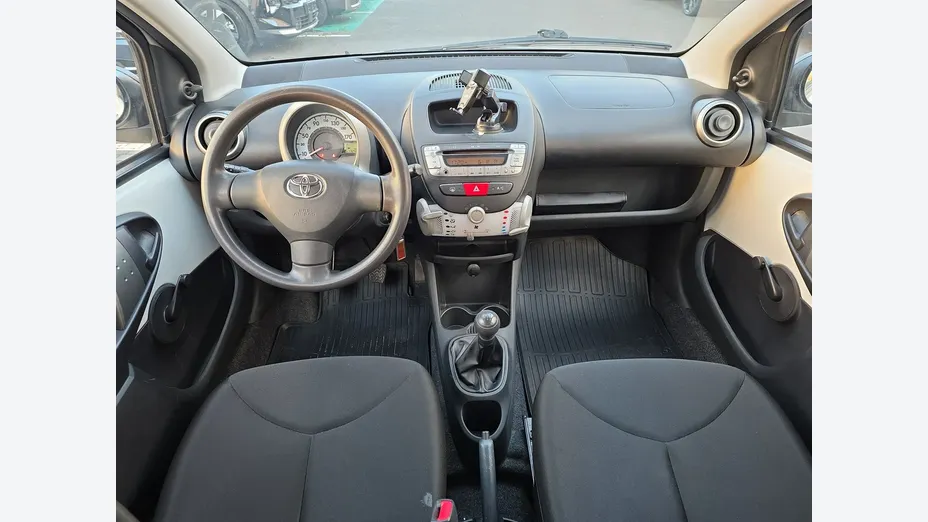 TOYOTA Aygo -