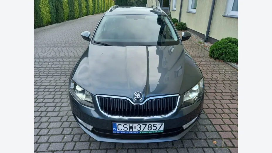 SKODA Octavia -