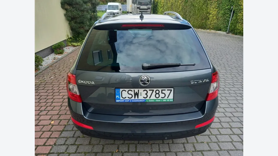 SKODA Octavia -