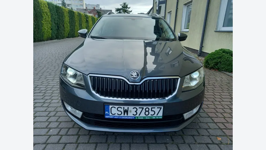 SKODA Octavia -