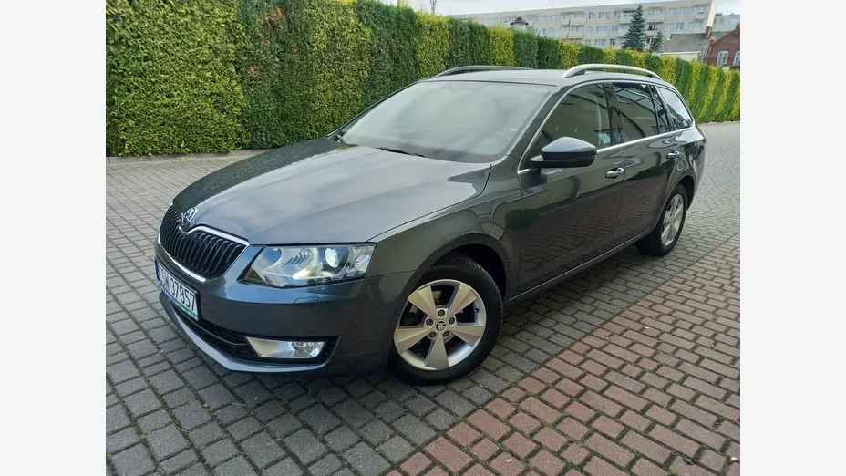 SKODA Octavia -
