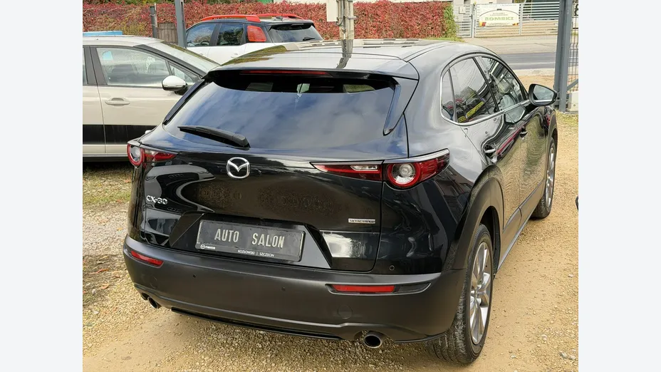 MAZDA CX-30 -