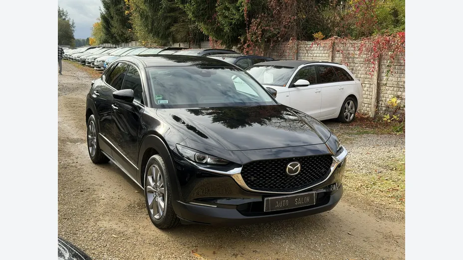 MAZDA CX-30 -