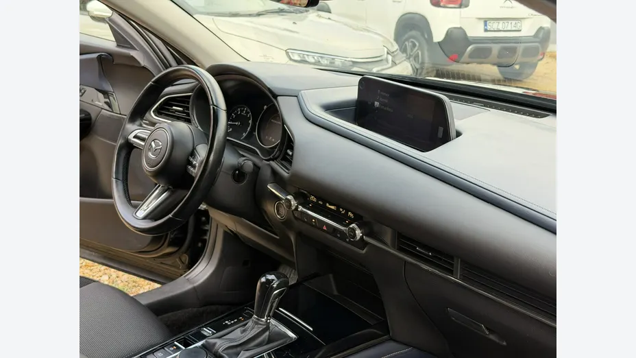 MAZDA CX-30 -