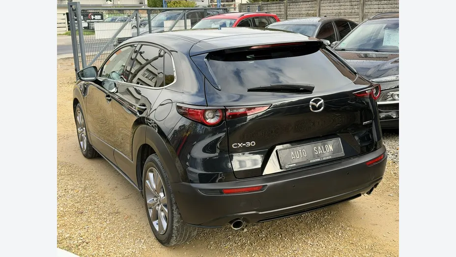 MAZDA CX-30 -