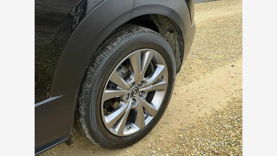 MAZDA CX-30 -