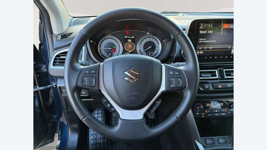 SUZUKI S-Cross -